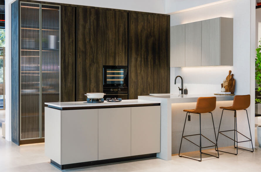 Modern Minimalist U-Shape Kitchen